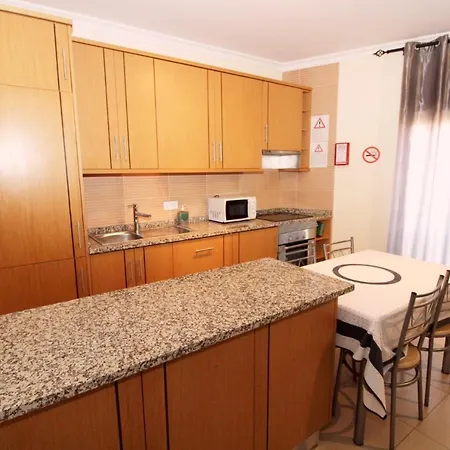 Apartament Oura Oasis