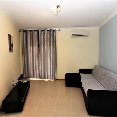 Oura Oasis Apartament *
