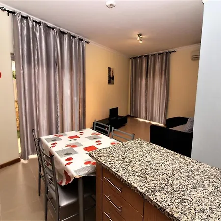Oura Oasis Appartement