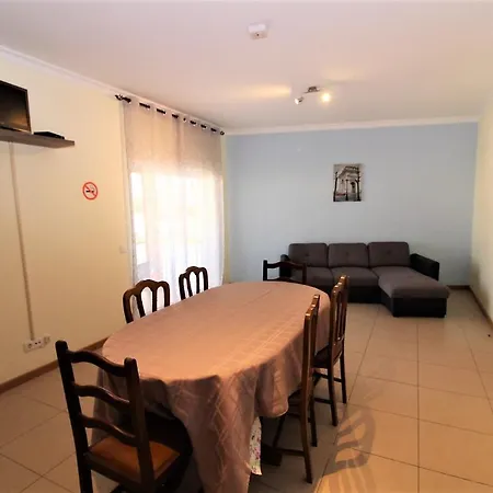 Apartament Oura Oasis
