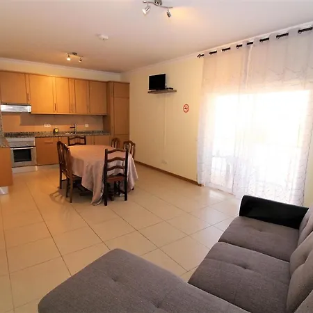 Oura Oasis Apartament